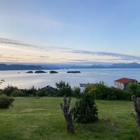 Hotel Bjornafjorden