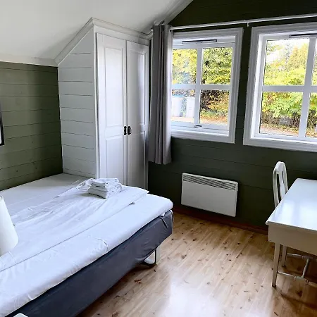 Hotel Bjornafjorden 3*